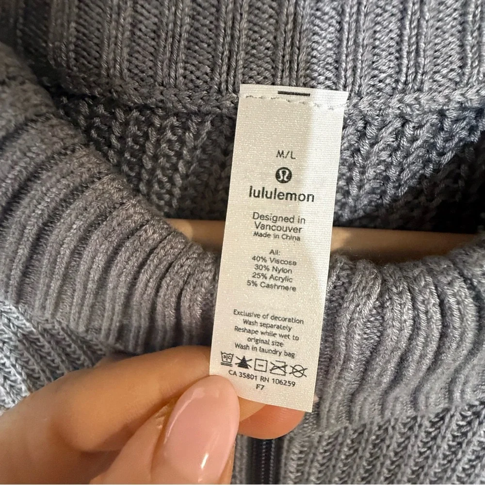 Lululemon Cashmere Blend Softer Still Wrap Full Zip Knit Cardigan Size M/L Gray